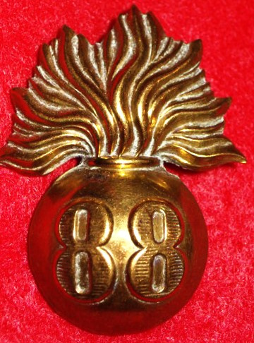 MM236 - 88th Regiment Cap Badge